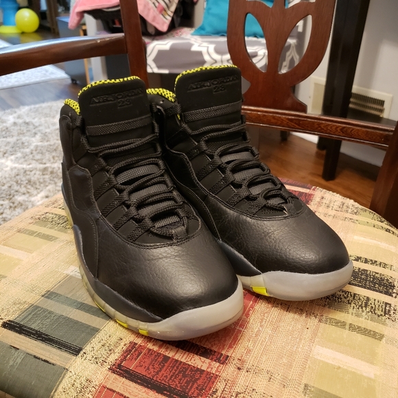 Jordan 10 venom size 12 - Picture 2 of 8